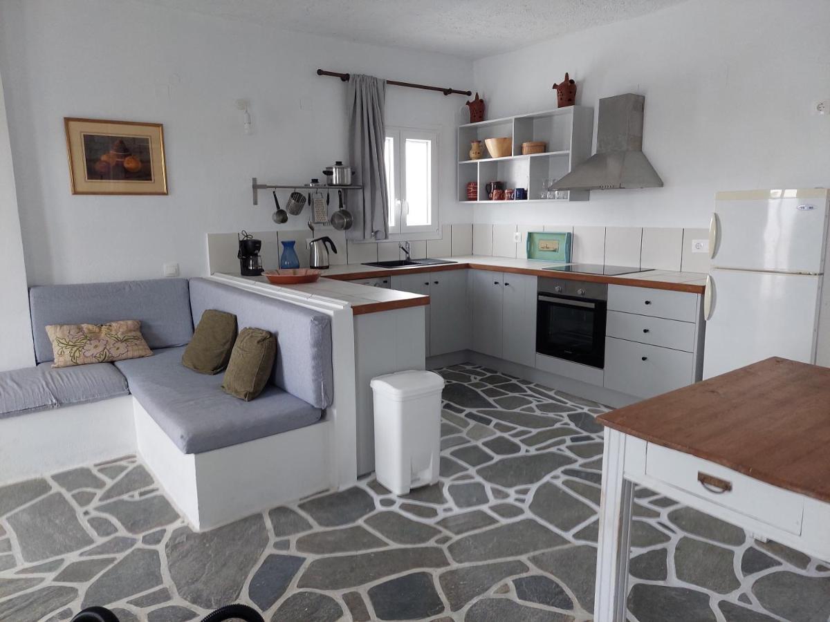 Styfilia Beachfront Apartments Platis Gialos  Exterior foto